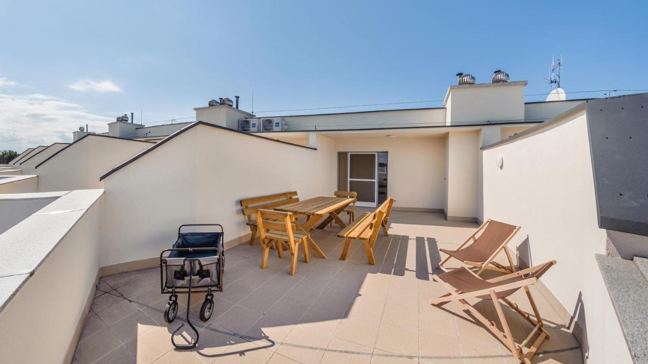 Apartamenty Sun & Snow Bursztynowe Osiedle Jantar - Otoczone Lasem, Plac Zabaw 外观 照片
